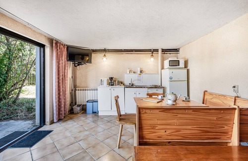 Villars-les-Dombes Bed & Breakfast | Chez Daniel et Zdenka – Armelle Room