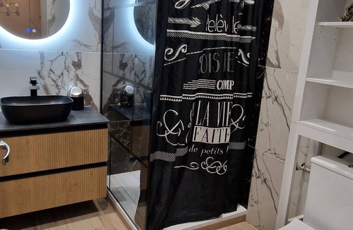 Thonon-les-Bains Apartment | Chic & Design 3-person studio near downtown Thonon-Les-Bains