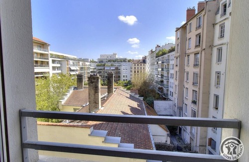 Voltaire - Saint Amour Apartment | City Break apartment in the heart of Lyon - Comfort and warm welcome in the immediate vicinity of tra