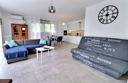 Chauzon House | Close to river! Cosy house with garden. PRM-accessible. Pets allowed