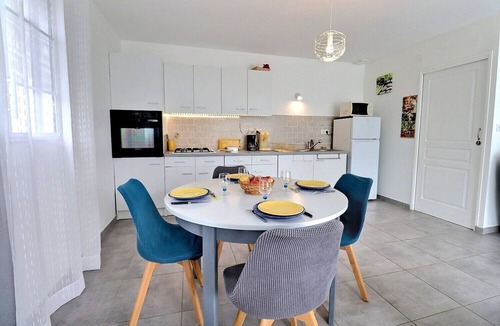 Chauzon House | Close to river! Cosy house with garden. PRM-accessible. Pets allowed