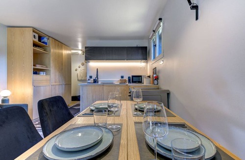 Les Praz-de-Chamonix Apartment | Cocon 1BR Balcony | Parking | HomeCine | Lift500m