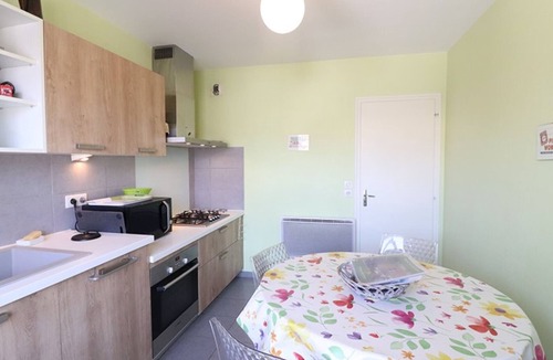 Aurillac Apartment | Comfort Apartment in Aurillac with Wifi, Parking and Balcony