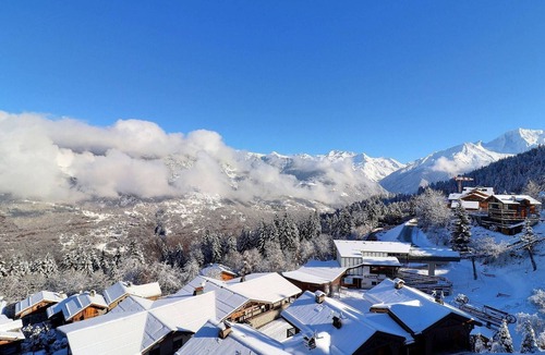 La Perriere Apartment | Comfortable 2-Bedroom, Ski-In/Ski-Out, Near Shops