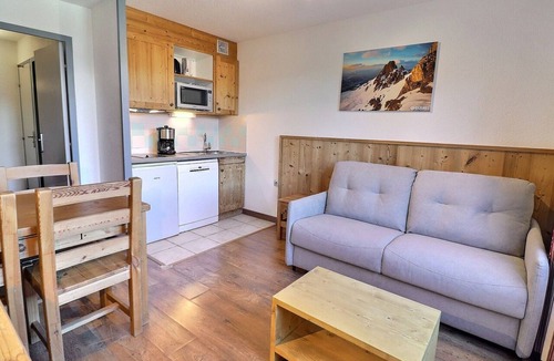 La Perriere Apartment | Comfortable 2-Room, 4 Pers, Ski-In, Close to Shops