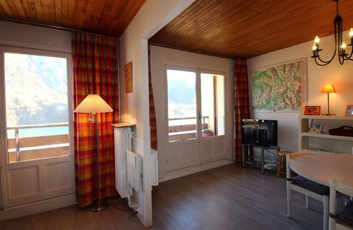 Tignes le Lac Apartment | Comfortable family apartment, 7 people, lake view in Tignes