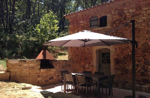 Roussillon House | Comfortable restored Cabanon ocrier with shared pool - 6 people