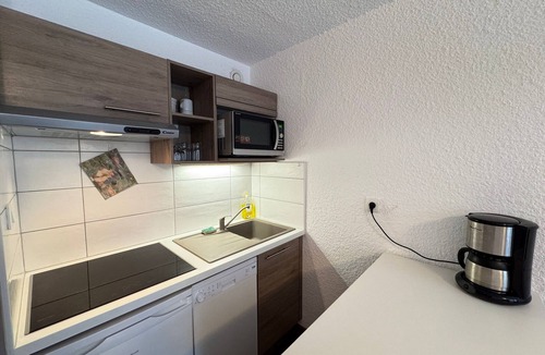 Chantemerle Apartment | Comfortable studio near slopes with bunk beds & parking