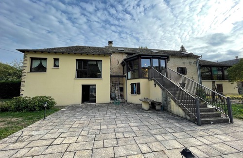 Centres Cottage | Cosy country side property with three cottages and covered swimming pool