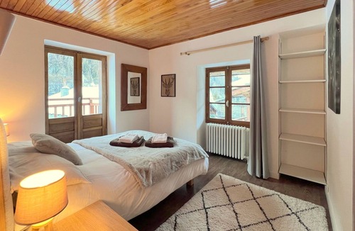 Les Brevieres Ski Chalet | Cosy ski chalet 50 metres from the slopes and lifts of Tignes