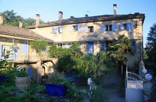 Saint-Didier-sous-Aubenas House | Country House “Gîte Noisettes” with Shared Pool, Private Terrace, and Wi-Fi
