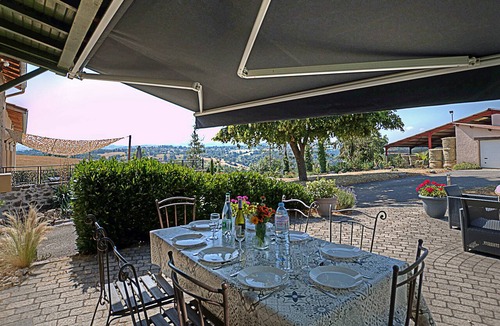Saint-Galmier Villa | Country house in a village with character
