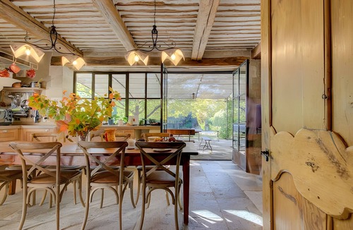 Lambesc Villa | Country House 'Mas Des Cigales Et Roulotte Lambesc' with Private Pool, Wi-Fi and Air Conditioning