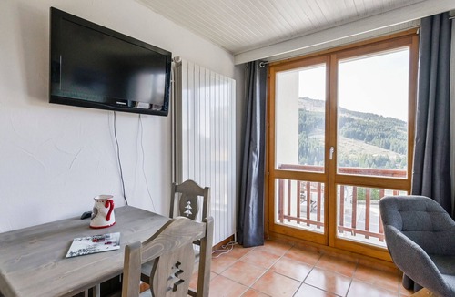 Courchevel Apartment | Cozy 2-room apartment in central Courchevel with ski-in/ski-out access