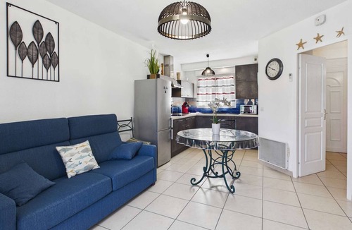 Le Grau-dʼAgde House | Cozy 3-Bedroom Villa with AC, Terrace & Garage - 450m from Beach