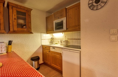 Les Esserts Apartment | Cozy apartment for 6 near playground