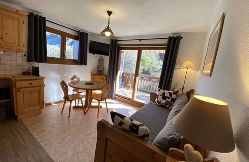 Areches Apartment | Cozy apartment, nice view - 6 guests