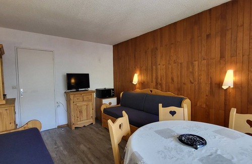 Val Claret Apartment | Cozy apartment in Tignes, 2-room, south balcony, near slopes