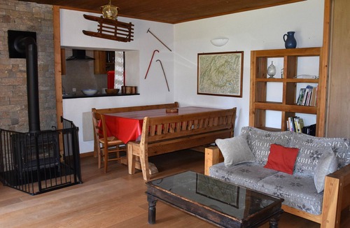 Pralognan-la-Vanoise Ski Chalet | Cozy chalet 6 people near center, Pralognan