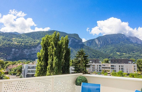 Cluses Apartment | Cozy Condo with beautiful serene mountain views