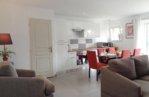 Maringes Cottage | Cozy house with garden in Monts du Lyonnais