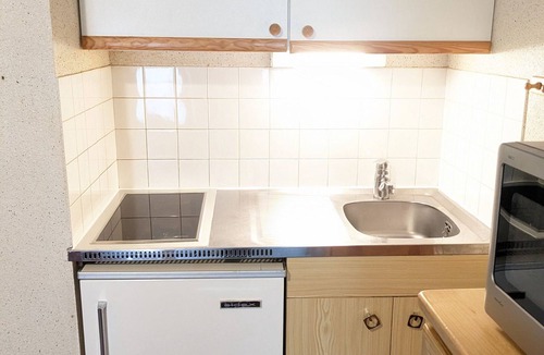 Prapoutel Apartment | Cozy studio 3 sleeps in Adrets-Prapoutel, east-facing balcony