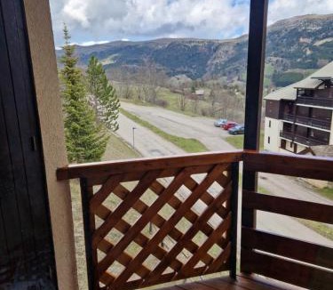 Gresse-en-Vercors Apartment | D42 Dolomites- Résidence avec piscine