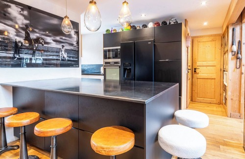 Chamonix City Centre Ski Chalet | Design chalet with pool & jacuzzi