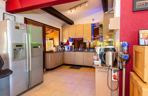 Saint-Jean-dʼArvey House | Detached House with Pool, Jacuzzi, and Spa