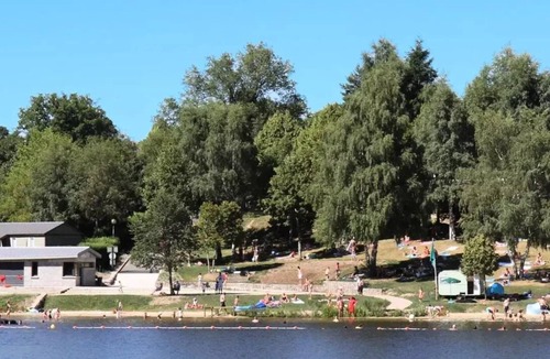 Saint-Symphorien-de-Thenieres Ski Chalet | Domaine Relais du Lac * - Chalet 2 bedrooms 6 people
