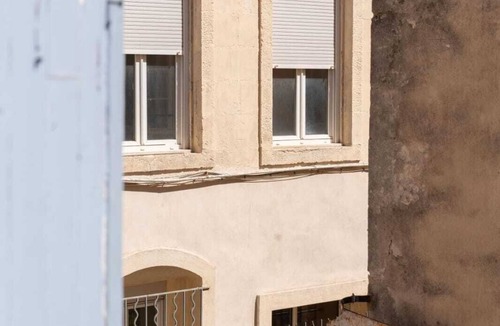 Quartier Administrations Apartment | Downtown Apartment ° 2 bedrooms ° near the Arènes ° air conditioning