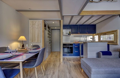 Argentiere Apartment | Duplex 200m GrandsMontets | Balcony View | Parking