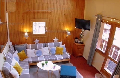 Valmorel Apartment | Duplex 8 people (as in a chalet!), ski-to-door, mountain view