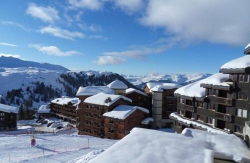 Belle Plagne Apartment | Duplex cosy à Belle Plagne - Ski aux pieds, balcon, piscine, bien-être, animaux admis - FR-1-181-2821