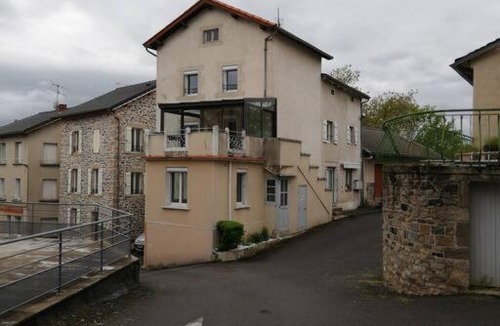 Saint-Hostien Apartment | Duplex de 40m², refait à neuf