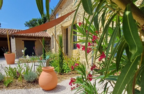 Terraube Apartment | Duplex studio "La Volière" 10 minutes from Lectoure, Fleurance and Condom