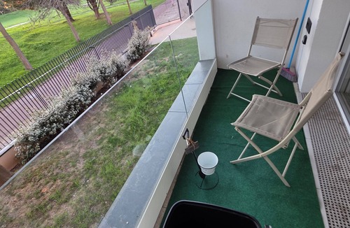 Champs Elysees Apartment | Escale Zen & Loggia: 5 min from the train station (Direct Paris) + Parking
