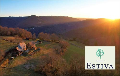 Lapeyrugue House | Estiva - Le Chalet Belvédère - Piscine, Spa, Vue Grandiose