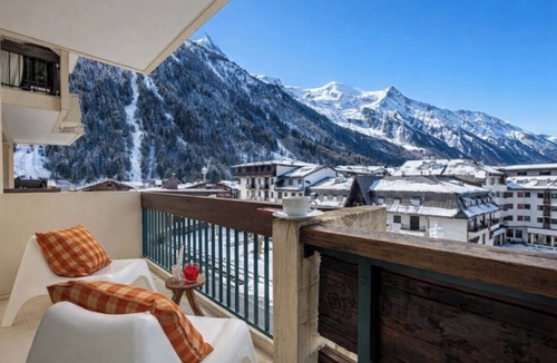 Chamonix City Centre Apartment | Exceptional Mont-Blanc view, center, parking