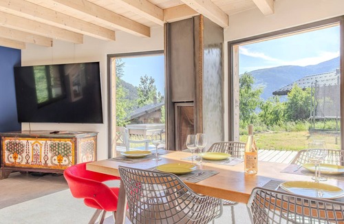 Seez Ski Chalet | Family home with garden and terrace in Séez