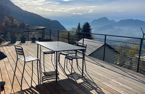 Pragondran Villa | Family villa with panoramic view and garden on the heights of Chambéry