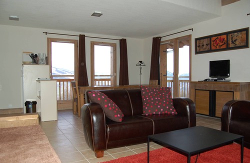 Bellentre Apartment | Fantastic chalet apartment sleeping 8 people with stunning views of Mont Blanc