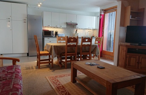 Belle Plagne Apartment | Fantastic summer alpine apartment, 2,5 minutes walk to village - sleeps 8