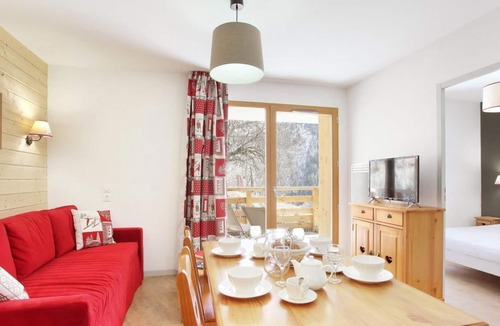 Vaujany Apartment | Fitness, terrace, balcony, parking, tv, ski locker, 37-40m², Vaujany