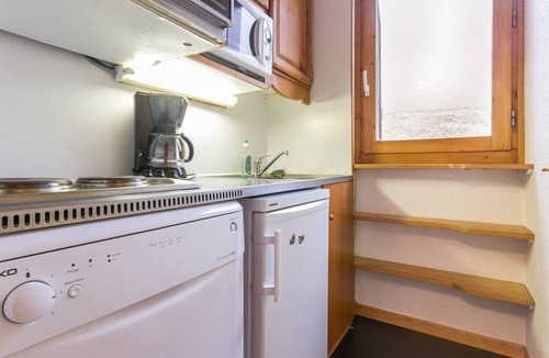 Montchavin Apartment | Spacious studio near slopes and center, pets allowed