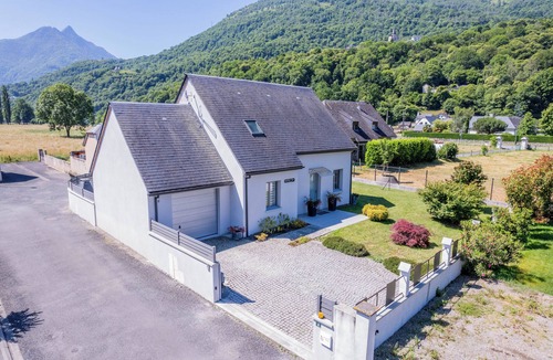 Lau-Balagnas House | Maison de 3 Chambres Pour 6 à 8 Personnes Avec Garage Fermé. Animaux Acceptés