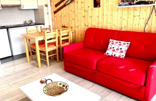Venosc Apartment | FRONT 20 M OF DIABLE LIFT, CLEANING INCLUDED, POSSIBLE TO RENT 2 APARTS, PARKING