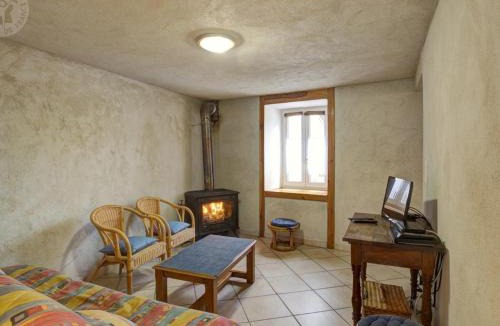 Saint-Bonnet-le-Courreau House | Gîte chaleureux dans parc naturel avec animaux admis et confort moderne - FR-1-496-28