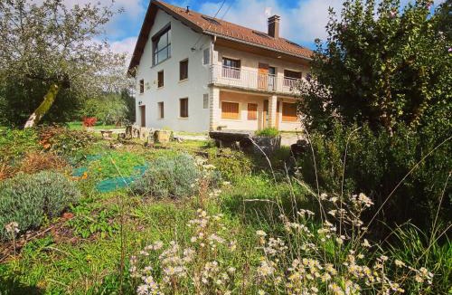 Cuttura Apartment | Gîte cosy 4 pers avec Sauna et Bain nordique - Jura Nature