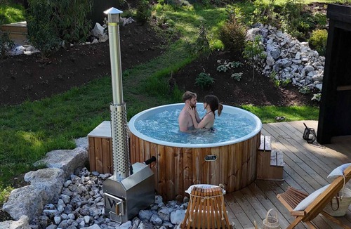 Premanon Apartment | Gîte dans ferme en pierre, bain nordique et sauna